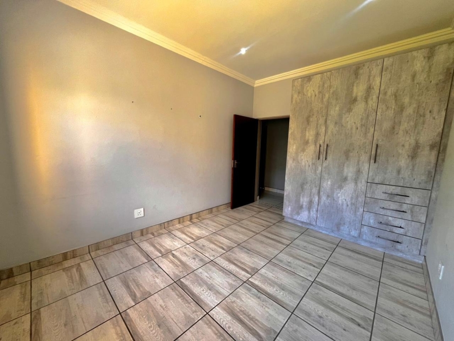 4 Bedroom Property for Sale in Donkerhoek A H North West
